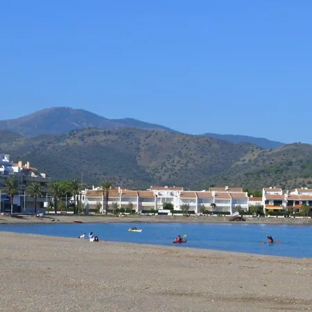 La Chumberita By Interhome Llança